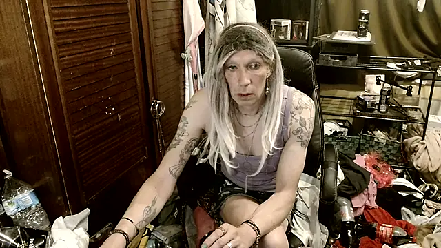 Ombeline1 online show from 10, 6, 2026