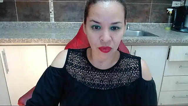 Snapshot of Lizeth_Bels chatting on 17, 6, 2026 Lizeth Bels online show from 17, 6, 2026