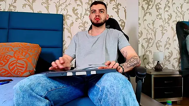 Michael magno online show from 24, 6, 2026