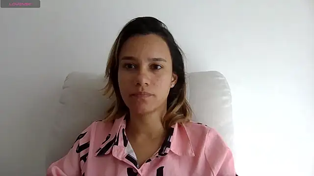 SamanthaWatson online show from 7, 6, 2026
