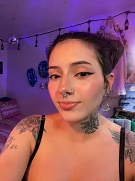LiliJones  online show from 16, 6, 2026