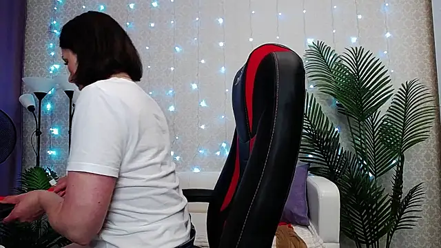 Camelia Lillie online show from 11, 6, 2026