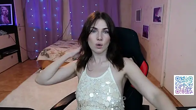Daniela Cooperr online show from 15, 6, 2026