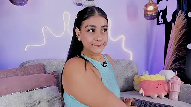Snapshot of GabyRhodes chatting on 31, 5, 2026 GabyRhodes online show from 31, 5, 2026
