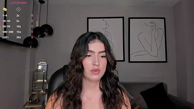 PaulinaSantos  online show from 4, 6, 2026