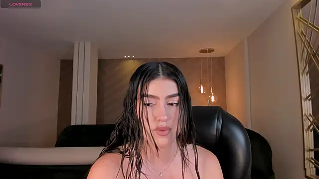 PaulinaSantos  online show from 12, 6, 2026