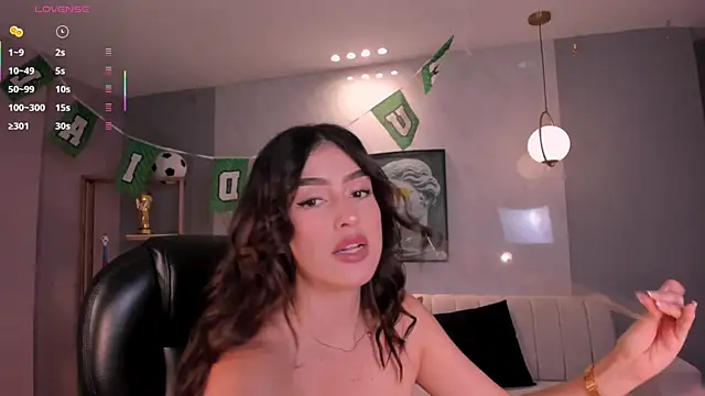 PaulinaSantos  online show from 17, 6, 2026