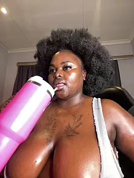 Honeycoco0211 online show from 18, 6, 2026