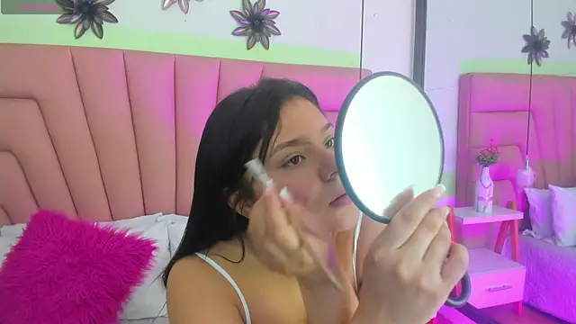 Oriana Guzman online show from 27, 5, 2026
