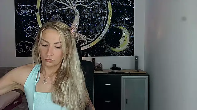 SexxyLiviaa online show from 18, 6, 2026