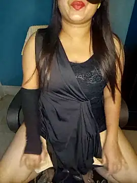 Snapshot of Horny_cougar chatting on 28, 2, 2025 Horny cougar online show from 28, 2, 2025