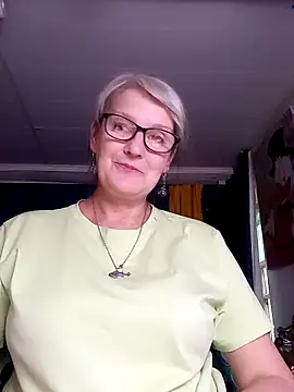 irinamaux online show from 3, 6, 2026