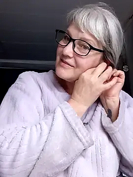 irinamaux online show from 11, 6, 2026