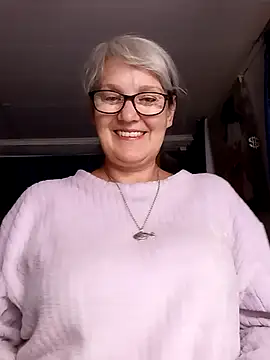 irinamaux online show from 13, 6, 2026