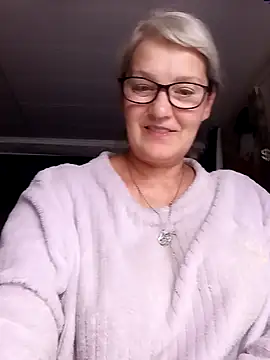 irinamaux online show from 15, 6, 2026