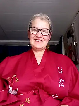 irinamaux online show from 17, 6, 2026