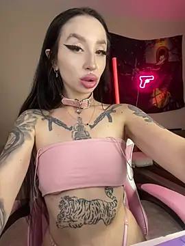 Molly  Moon online show from 17, 6, 2026