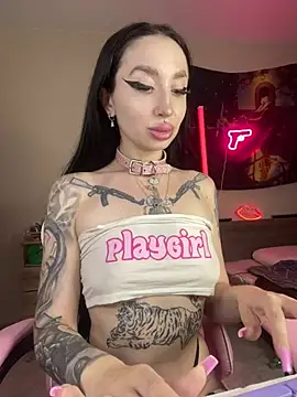 Molly  Moon online show from 22, 6, 2026