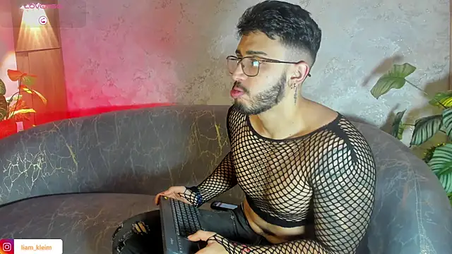 Liam Kleiin online show from 18, 6, 2026
