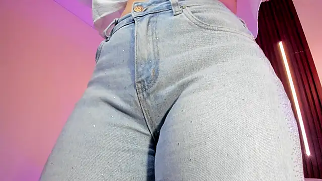 ArianaBaker online show from 6, 6, 2026