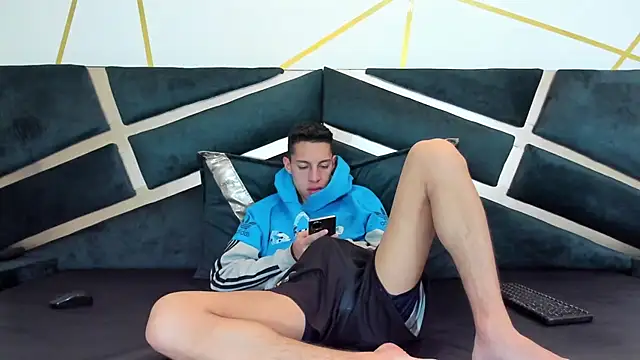 Snapshot of thiago19s chatting on 15, 5, 2026 thiago19s online show from 15, 5, 2026