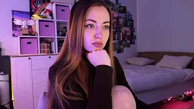 LinaWitch online show from 7, 6, 2026