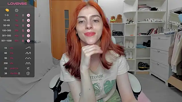 Snapshot of broosnica1 chatting on 9, 6, 2026 broosnica1 online show from 9, 6, 2026