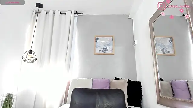  AlejaCruz  online show from 12, 6, 2026