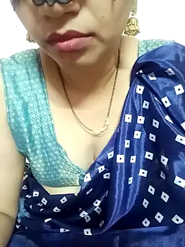 Snapshot of Hotanita99 chatting on 5, 11, 2025 Hotanita99 online show from 5, 11, 2025