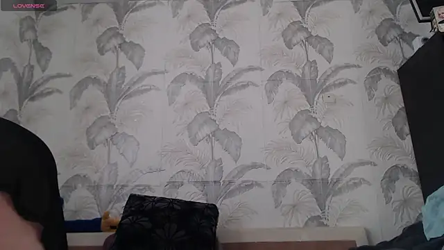 CamDiva113 online show from 9, 6, 2026