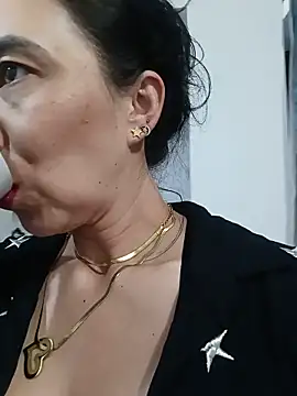 christine-x online show from 23, 5, 2026