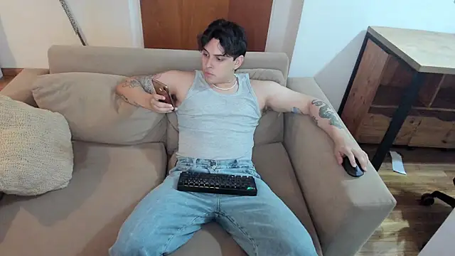 Snapshot of Markuss_b chatting on 2, 2, 2025 Markuss b online show from 2, 2, 2025