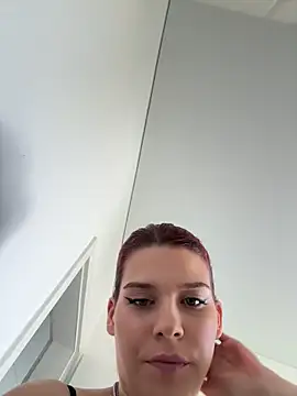 RiriRoseey online show from 13, 6, 2026