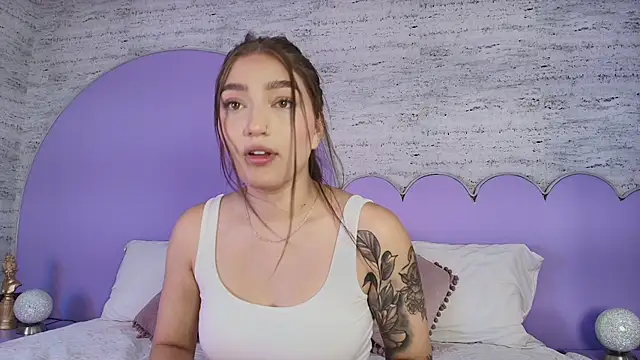 Giaa Ross online show from 24, 6, 2026