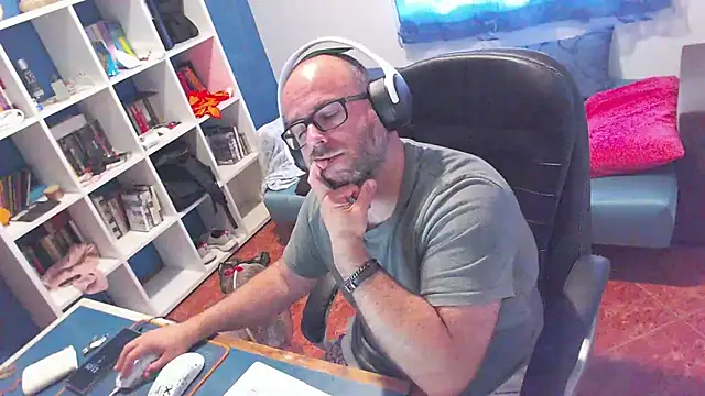 ravingr4d4 online show from 2, 6, 2026