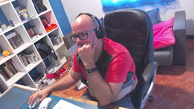 ravingr4d4 online show from 18, 6, 2026
