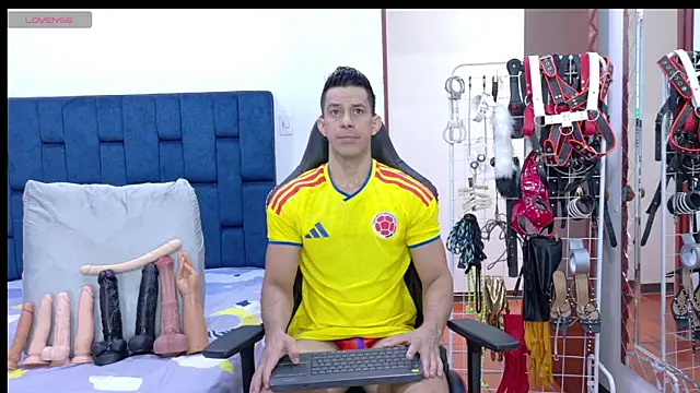JoseRumbero26 online show from 7, 6, 2026