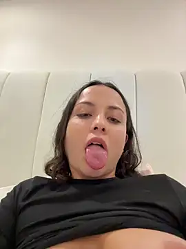 Megan Rodrigo online show from 4, 6, 2026