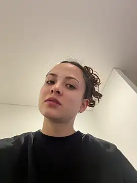 Megan Rodrigo online show from 11, 6, 2026