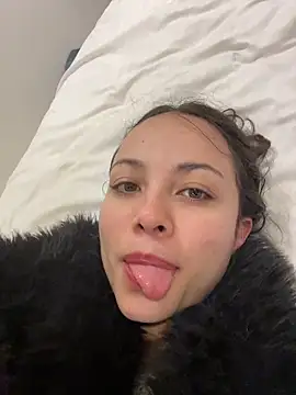 Megan Rodrigo online show from 17, 6, 2026