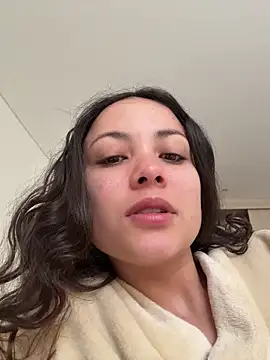 Megan Rodrigo online show from 22, 6, 2026