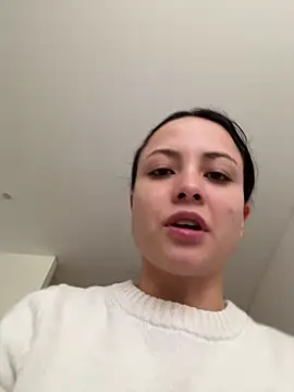 Megan Rodrigo online show from 23, 6, 2026