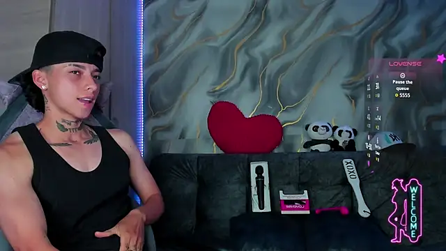 AmberAdams  online show from 13, 6, 2026