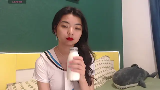 Shy Kira online show from 12, 6, 2026