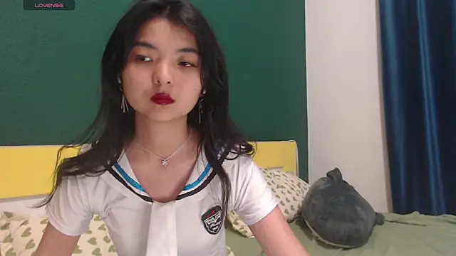 Shy Kira online show from 17, 6, 2026