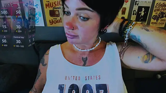 EllieOz online show from 30, 5, 2026
