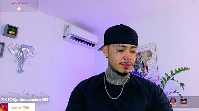 JordanSmiith  online show from 18, 5, 2026