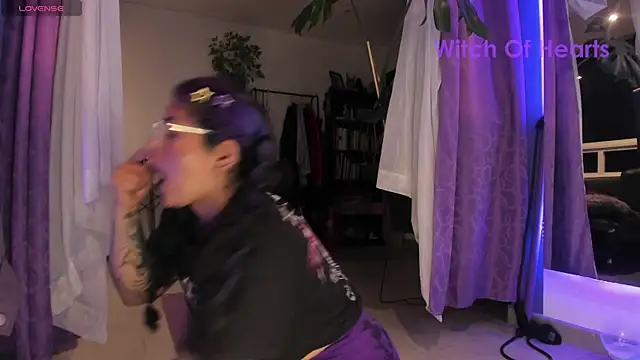 witchviolet online show from 4, 7, 2026