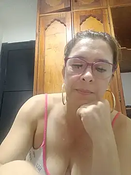 Snapshot of mademonsexy chatting on 10, 5, 2026 mademonsexy online show from 10, 5, 2026