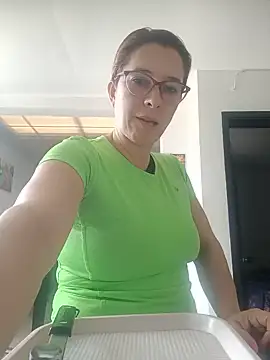 Snapshot of mademonsexy chatting on 15, 5, 2026 mademonsexy online show from 15, 5, 2026